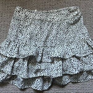 Black and white spotted ruffled skirt